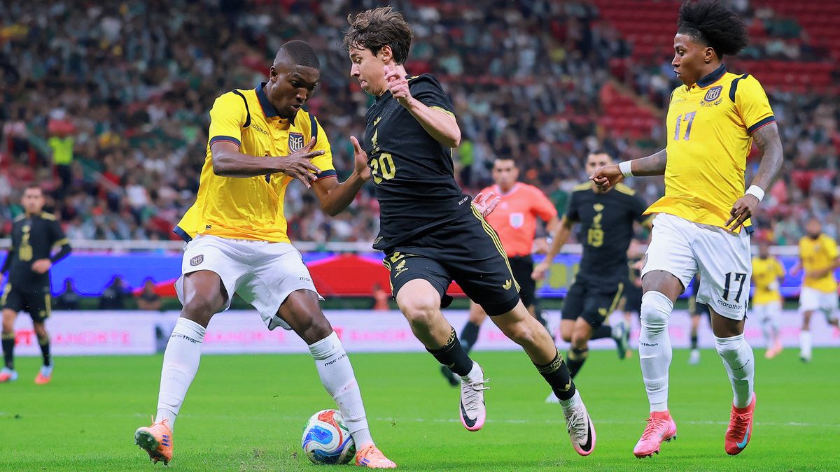 Sparťan Preciado střídal už po půlhodině. Trenér Ekvádoru situaci vysvětlil